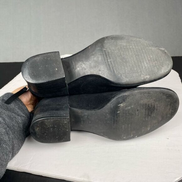 UGG Ladies Women's size 8 Boots Bandara Ankle Booties Black Suede, Zip ,Casual. - Picture 5 of 16